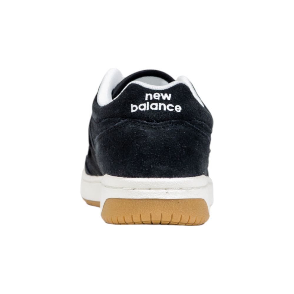 New Balance Schwarze und weiße Leder-Sneaker im Athletic-Stil