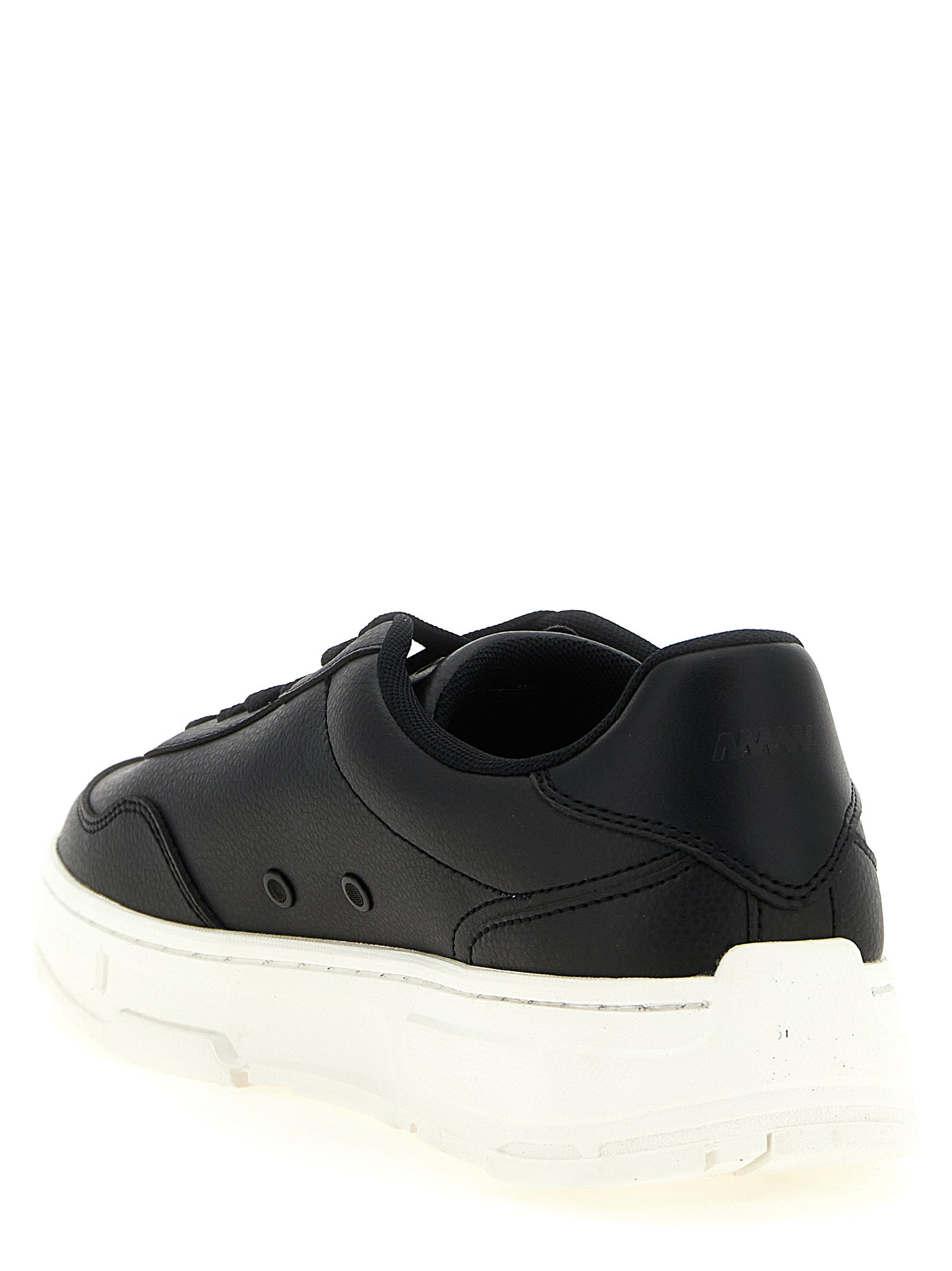 Hugo Boss Schwarze Low-Top-Sneaker aus Polyester