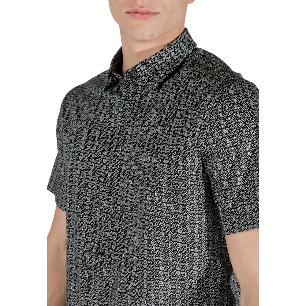 Armani Exchange Schwarzes Baumwoll-T-Shirt mit kurzen Ärmeln