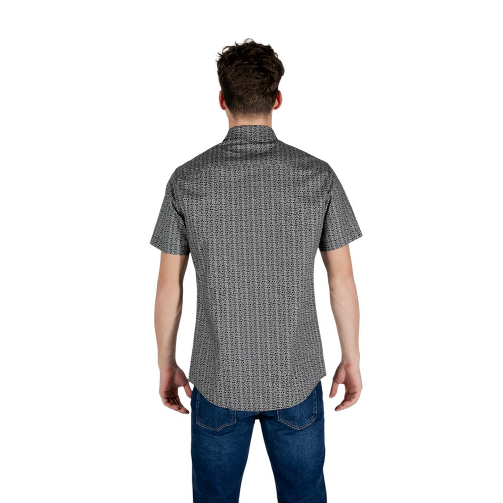 Armani Exchange Schwarzes Baumwoll-T-Shirt mit kurzen Ärmeln