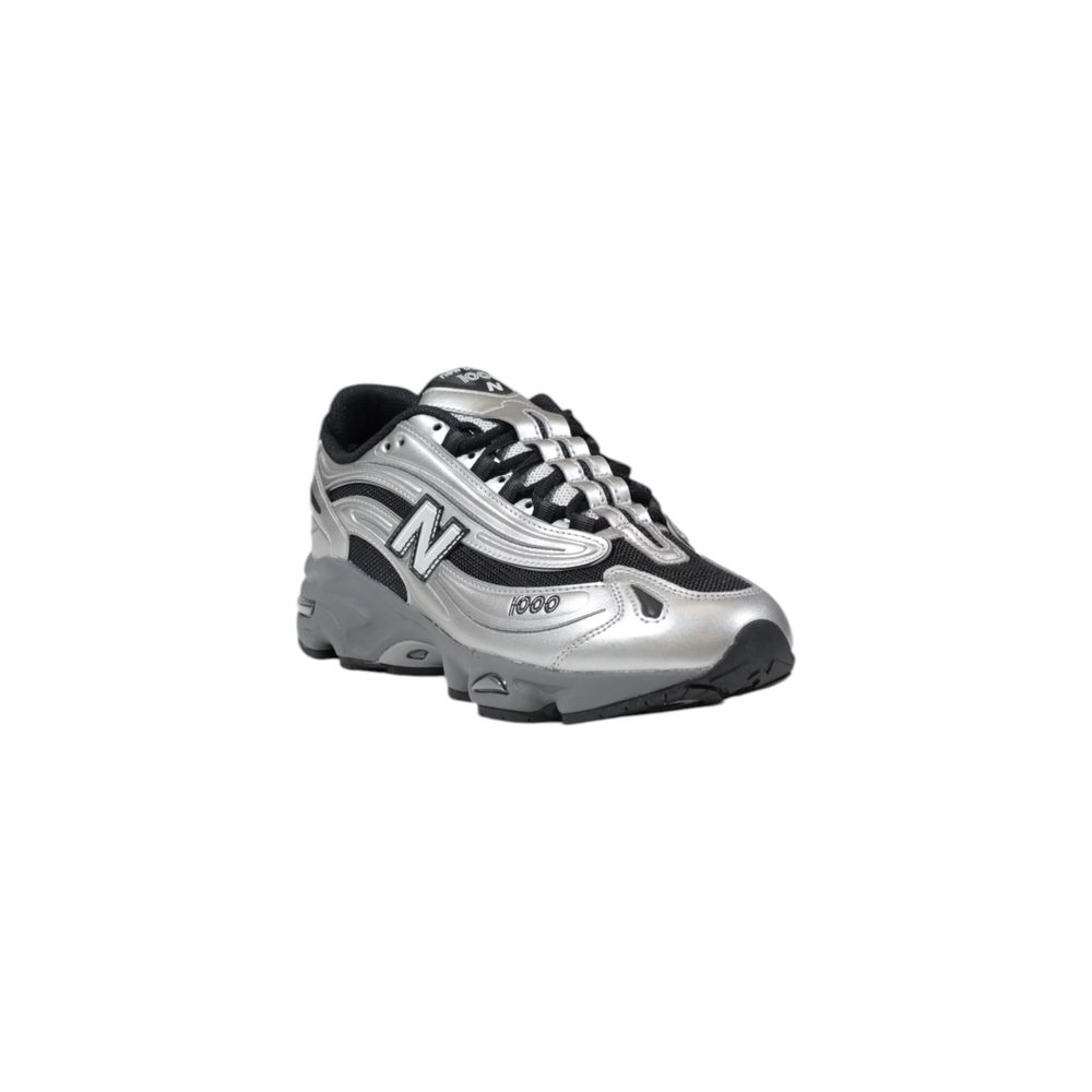 New Balance Silberne synthetische Sportsneakers